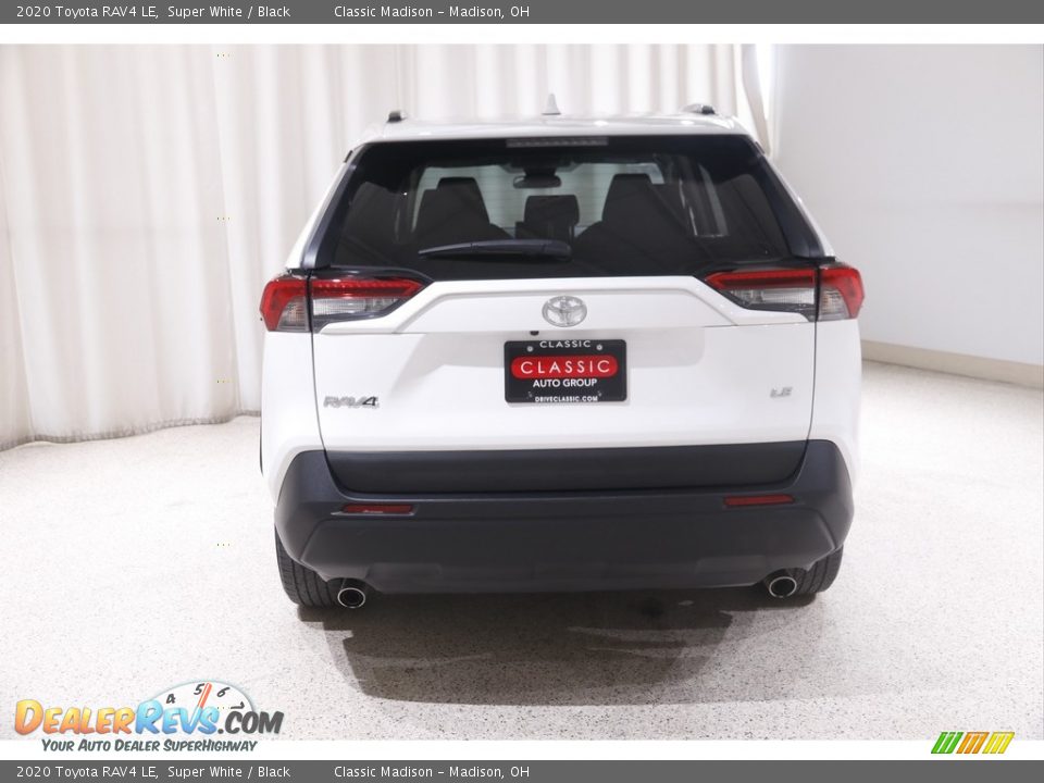 2020 Toyota RAV4 LE Super White / Black Photo #18