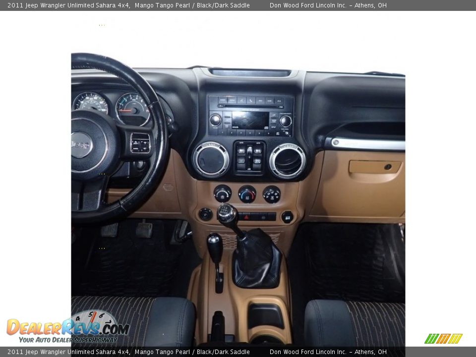 2011 Jeep Wrangler Unlimited Sahara 4x4 Mango Tango Pearl / Black/Dark Saddle Photo #18