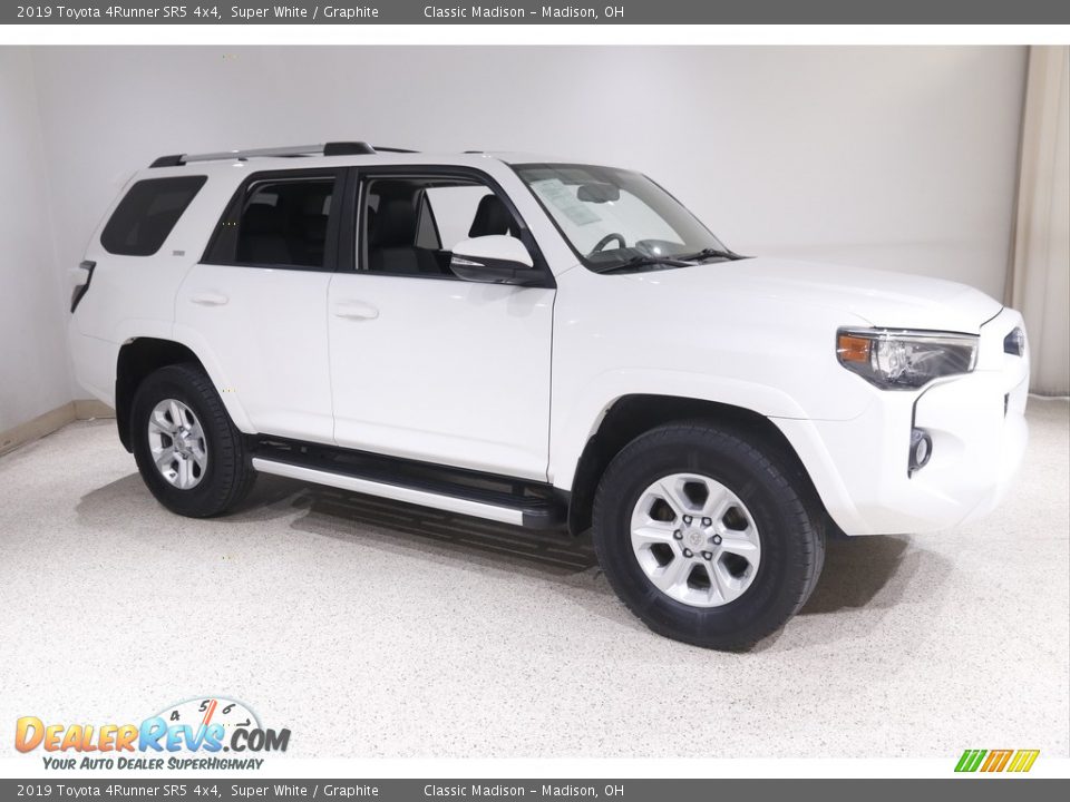 2019 Toyota 4Runner SR5 4x4 Super White / Graphite Photo #1