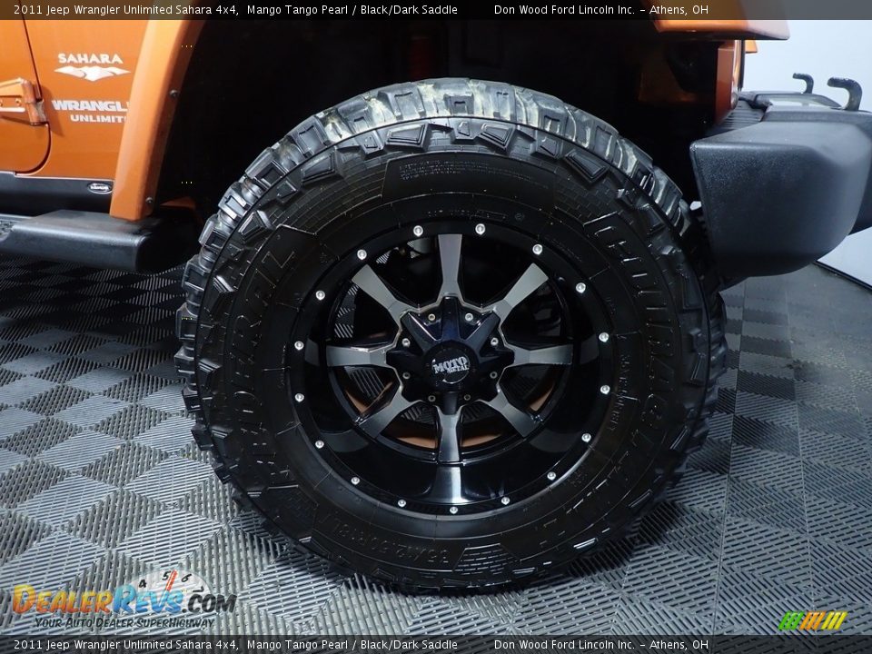 2011 Jeep Wrangler Unlimited Sahara 4x4 Mango Tango Pearl / Black/Dark Saddle Photo #20