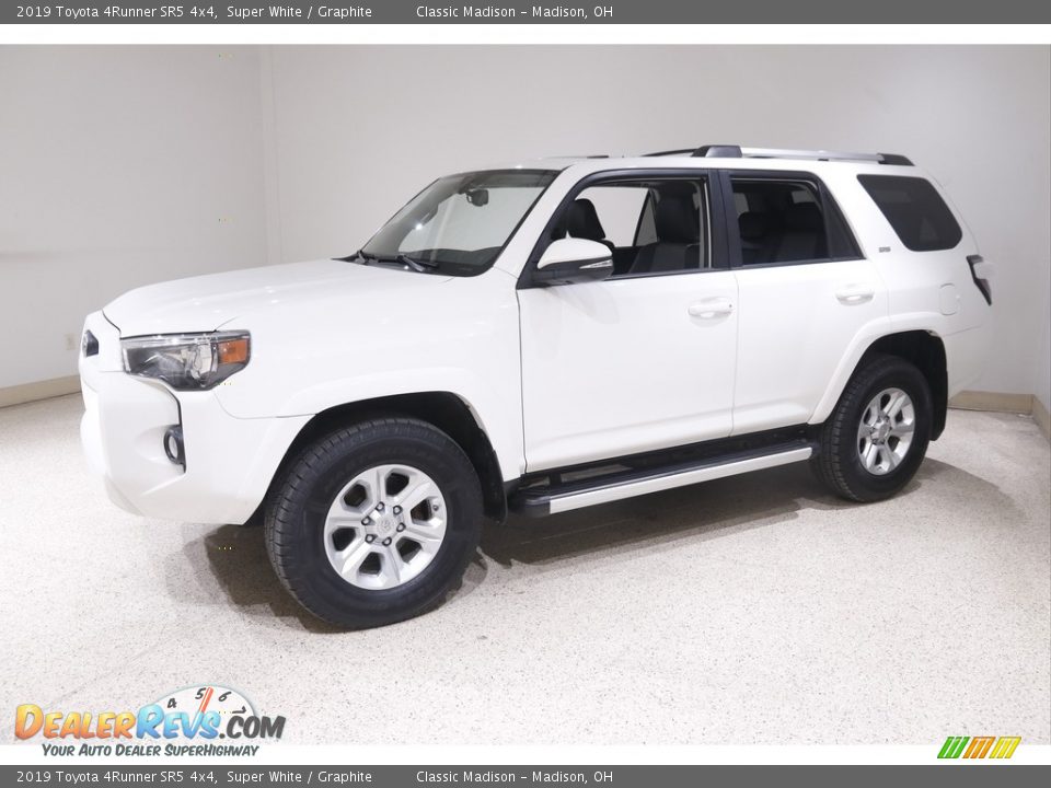 2019 Toyota 4Runner SR5 4x4 Super White / Graphite Photo #3