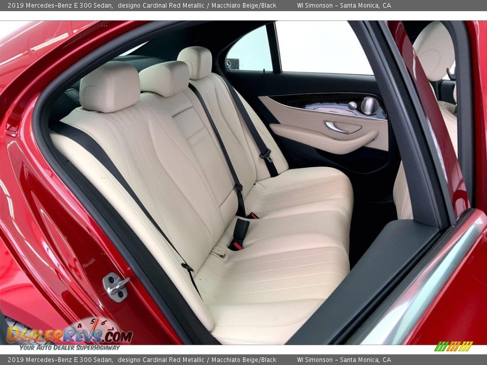 2019 Mercedes-Benz E 300 Sedan designo Cardinal Red Metallic / Macchiato Beige/Black Photo #18