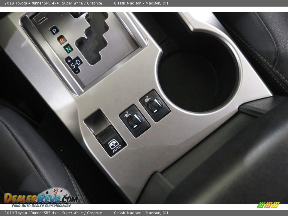2019 Toyota 4Runner SR5 4x4 Super White / Graphite Photo #15