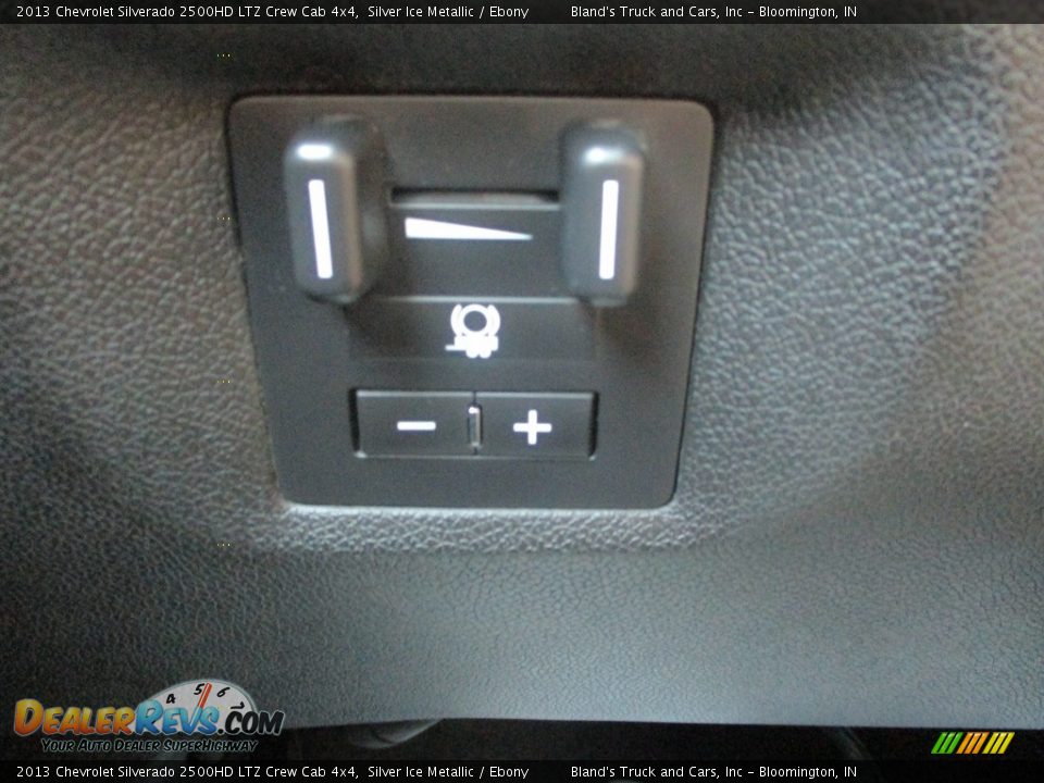 2013 Chevrolet Silverado 2500HD LTZ Crew Cab 4x4 Silver Ice Metallic / Ebony Photo #16