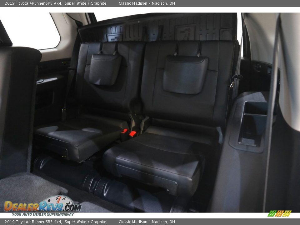 2019 Toyota 4Runner SR5 4x4 Super White / Graphite Photo #20