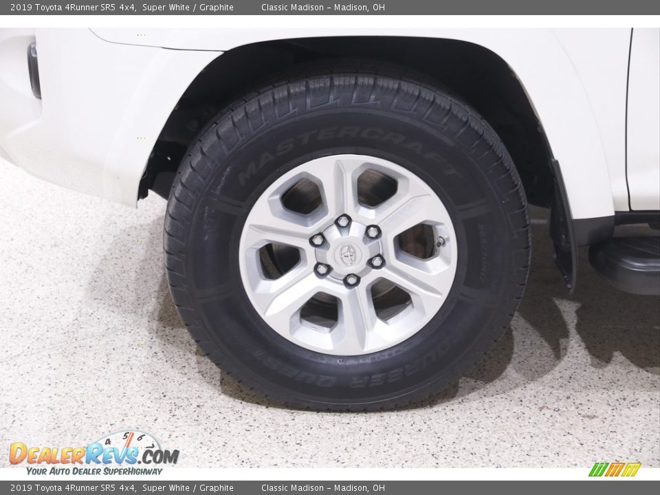 2019 Toyota 4Runner SR5 4x4 Super White / Graphite Photo #23