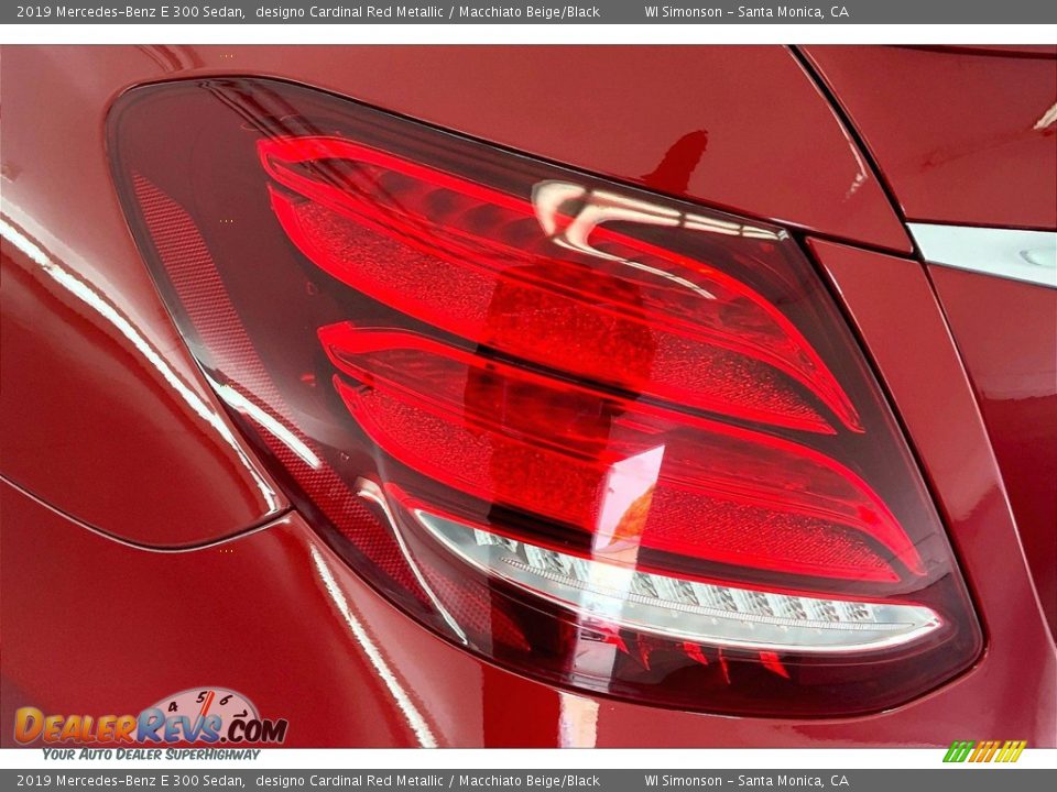 2019 Mercedes-Benz E 300 Sedan designo Cardinal Red Metallic / Macchiato Beige/Black Photo #28