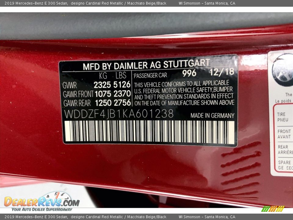 2019 Mercedes-Benz E 300 Sedan designo Cardinal Red Metallic / Macchiato Beige/Black Photo #32