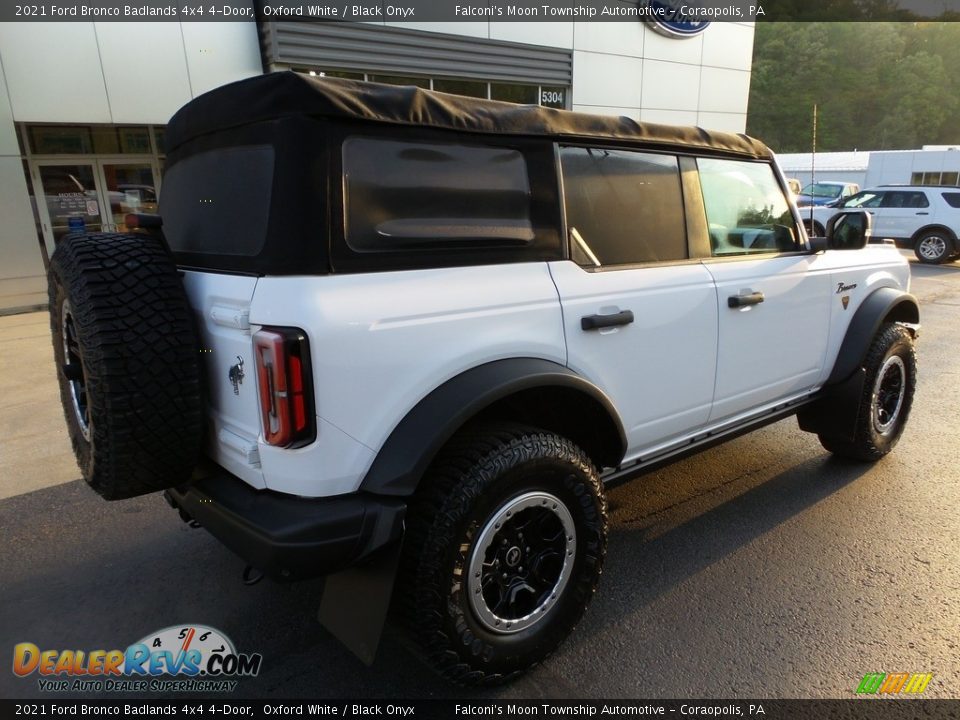 2021 Ford Bronco Badlands 4x4 4-Door Oxford White / Black Onyx Photo #2