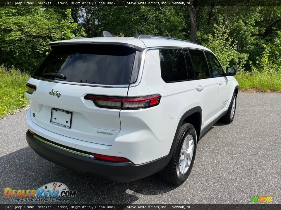 2023 Jeep Grand Cherokee L Laredo Bright White / Global Black Photo #6