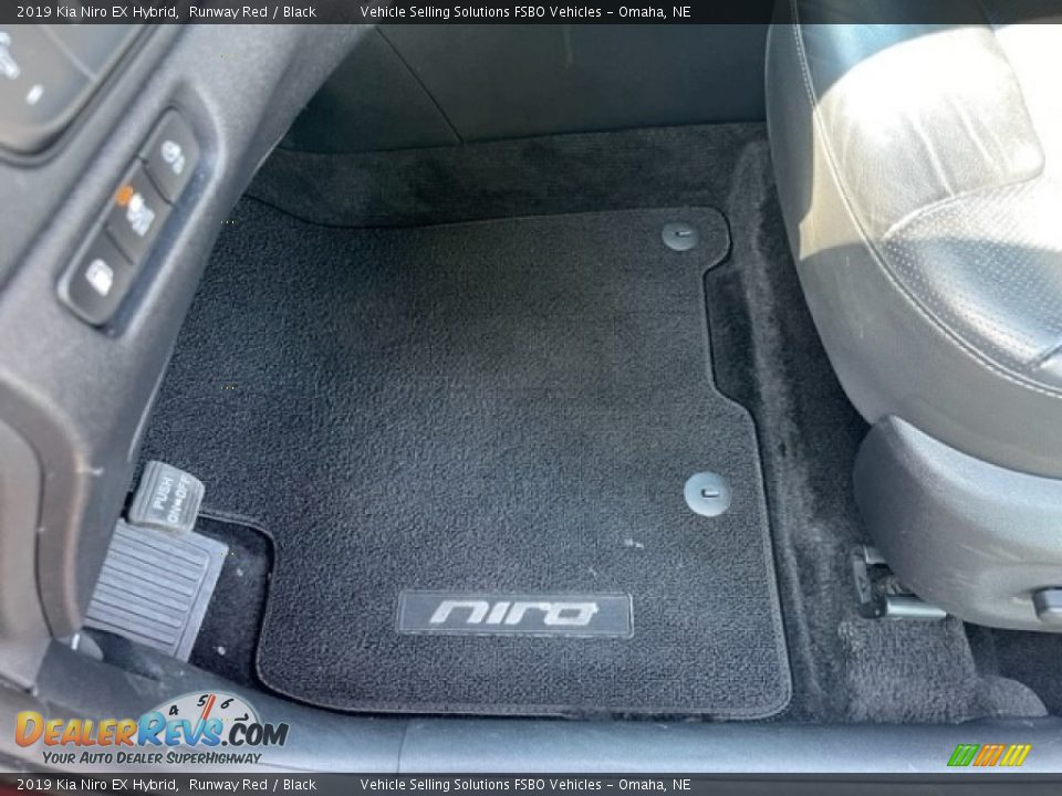 2019 Kia Niro EX Hybrid Runway Red / Black Photo #11