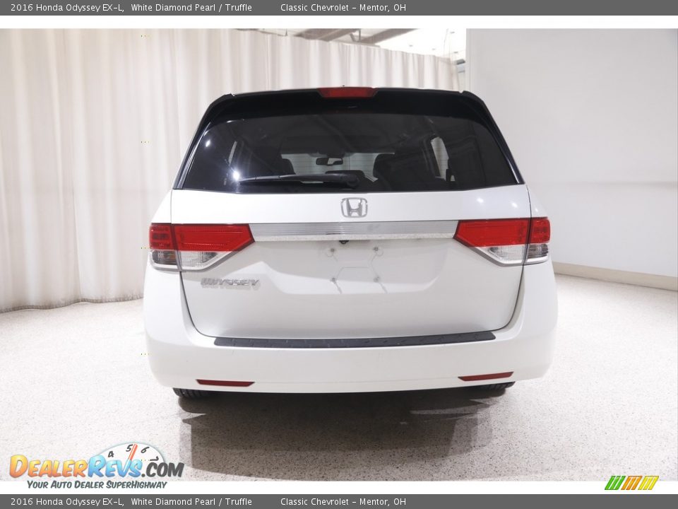 2016 Honda Odyssey EX-L White Diamond Pearl / Truffle Photo #21