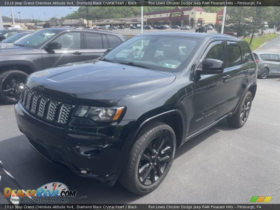 2019 Jeep Grand Cherokee Altitude 4x4 Diamond Black Crystal Pearl / Black Photo #1