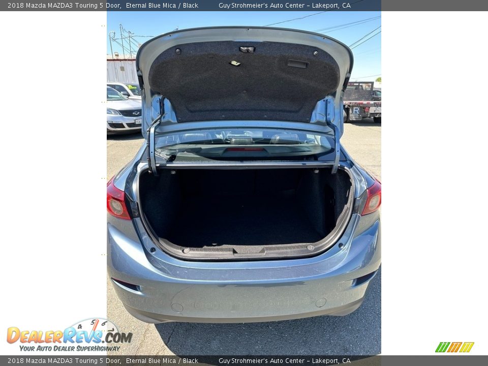 2018 Mazda MAZDA3 Touring 5 Door Trunk Photo #7