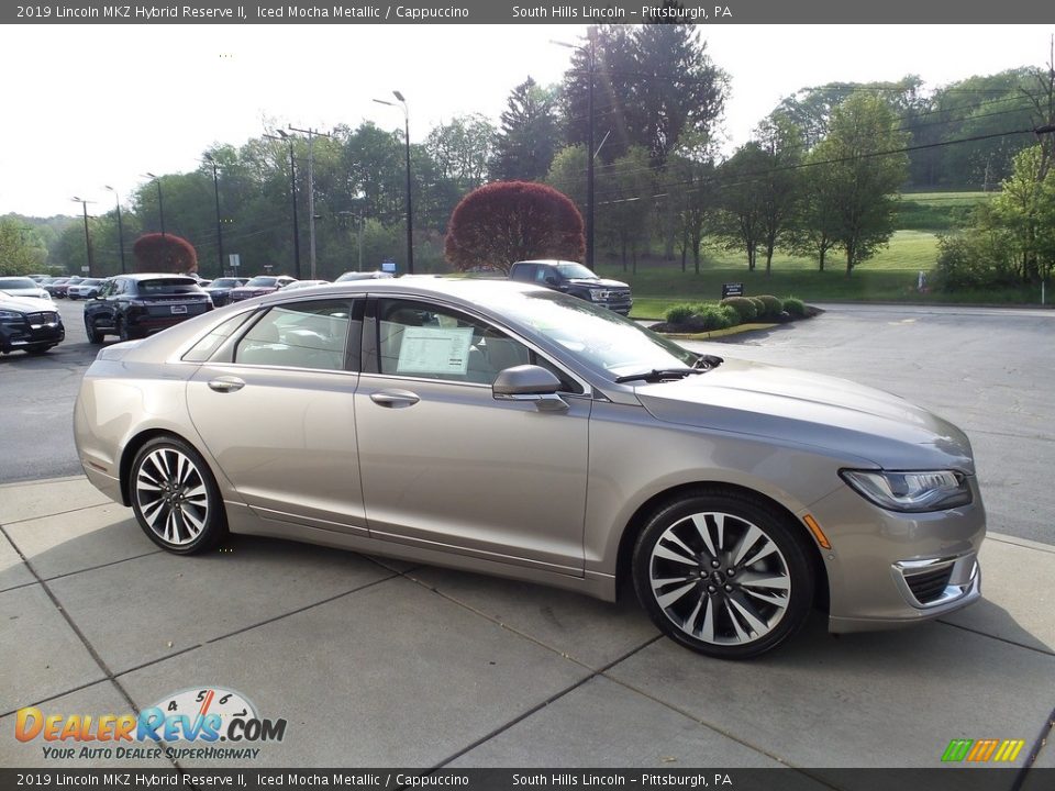 Front 3/4 View of 2019 Lincoln MKZ Hybrid Reserve II Photo #7