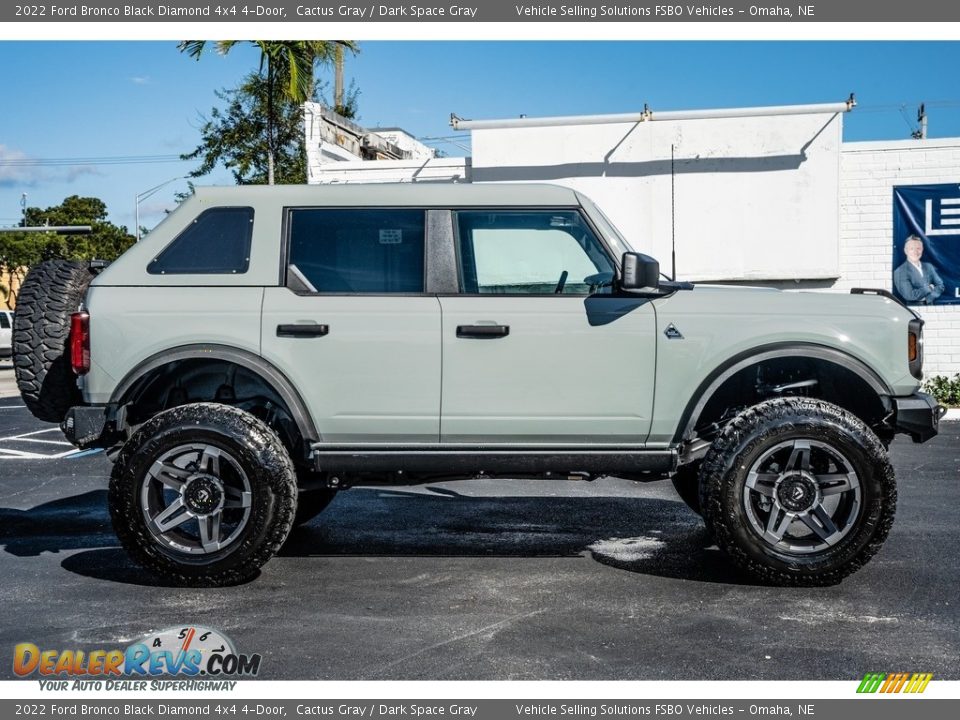 2022 Ford Bronco Black Diamond 4x4 4-Door Cactus Gray / Dark Space Gray Photo #17