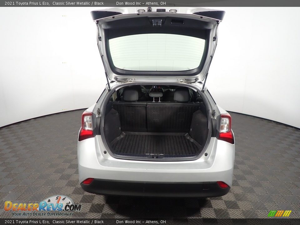 2021 Toyota Prius L Eco Trunk Photo #12