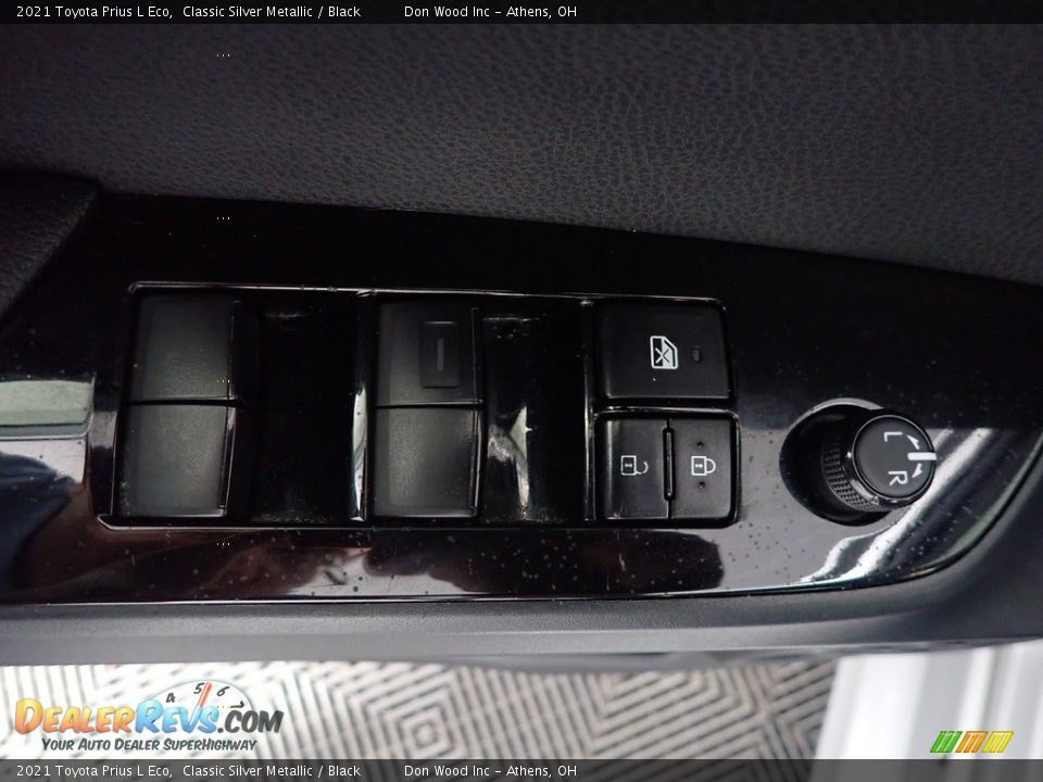 2021 Toyota Prius L Eco Classic Silver Metallic / Black Photo #17