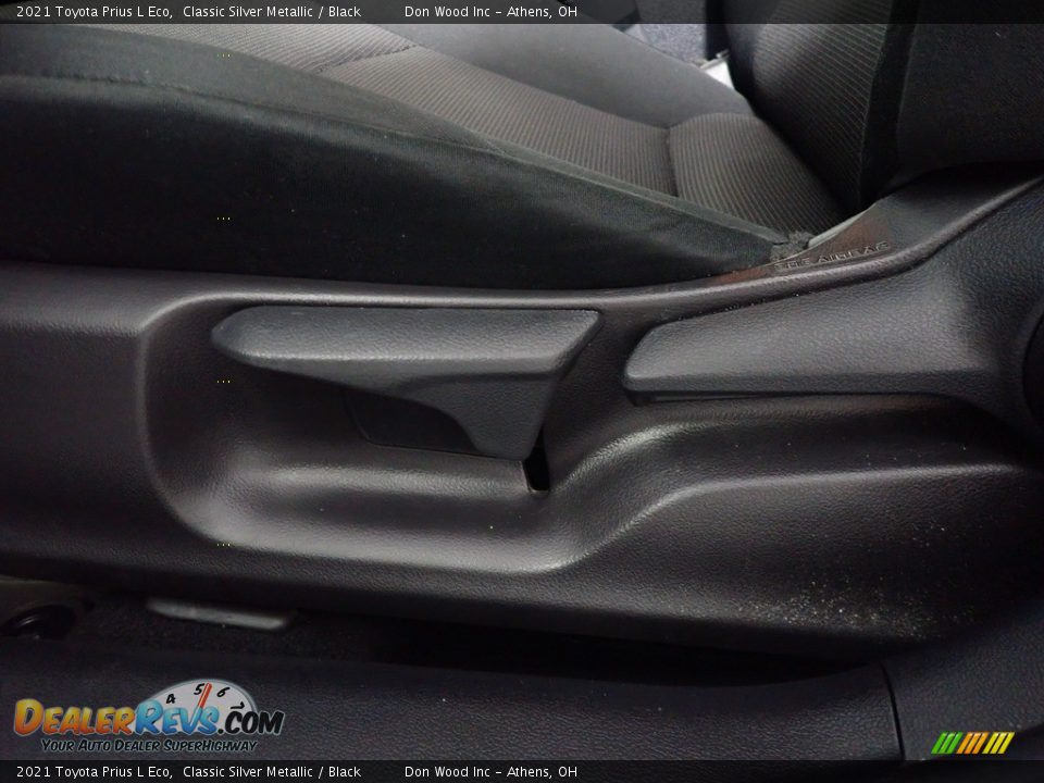 Front Seat of 2021 Toyota Prius L Eco Photo #19