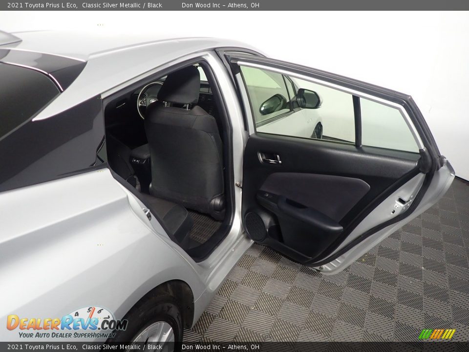 2021 Toyota Prius L Eco Classic Silver Metallic / Black Photo #31