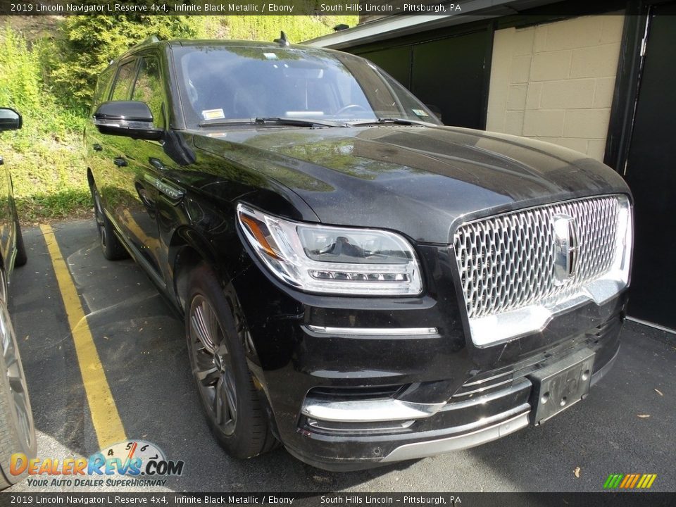 2019 Lincoln Navigator L Reserve 4x4 Infinite Black Metallic / Ebony Photo #4