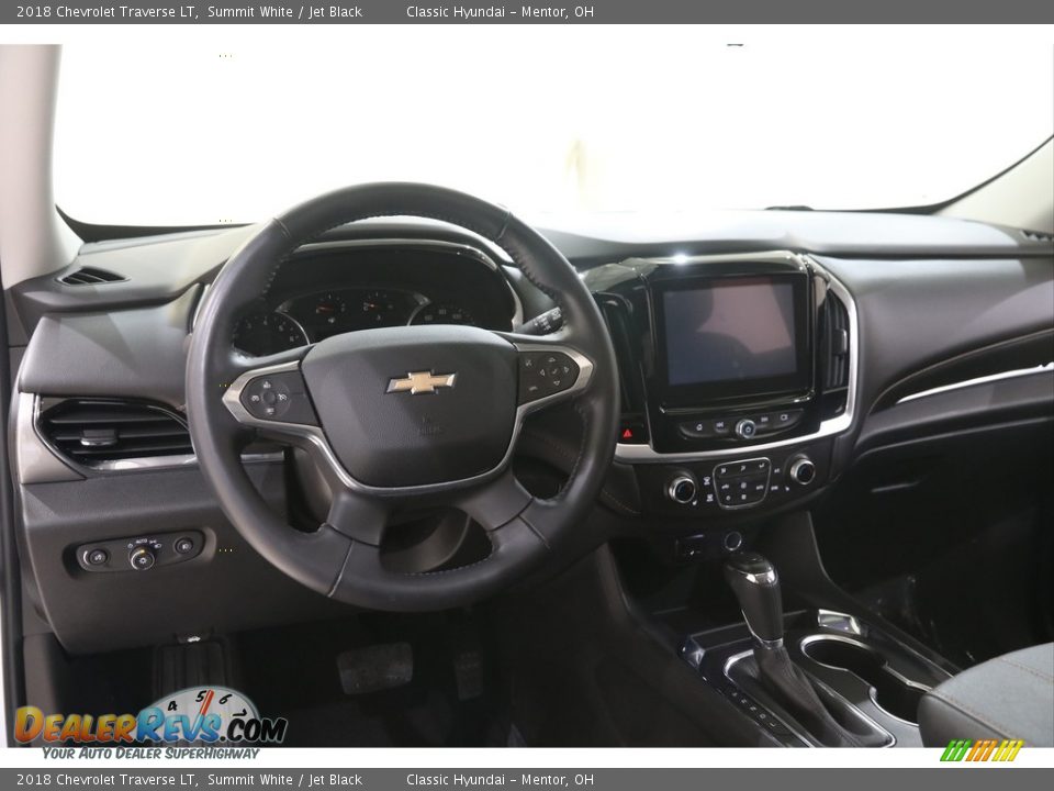 Dashboard of 2018 Chevrolet Traverse LT Photo #6