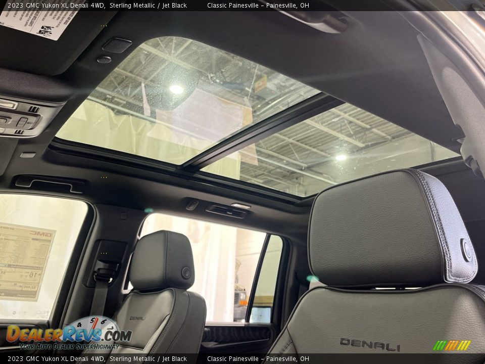 Sunroof of 2023 GMC Yukon XL Denali 4WD Photo #19