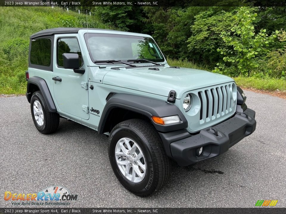 Front 3/4 View of 2023 Jeep Wrangler Sport 4x4 Photo #4