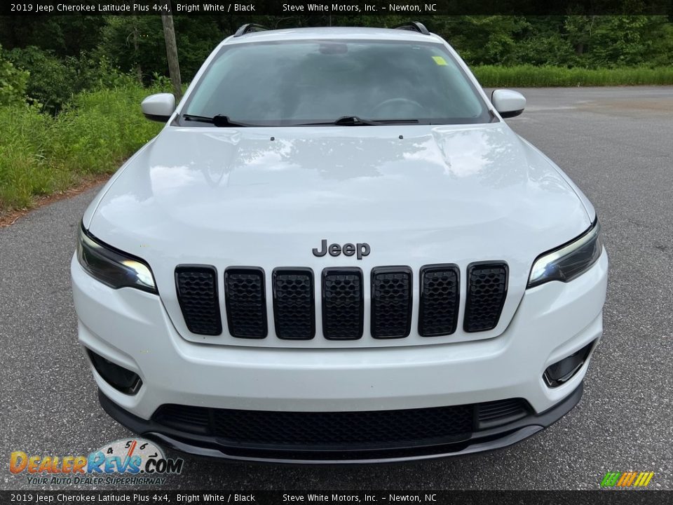 2019 Jeep Cherokee Latitude Plus 4x4 Bright White / Black Photo #4