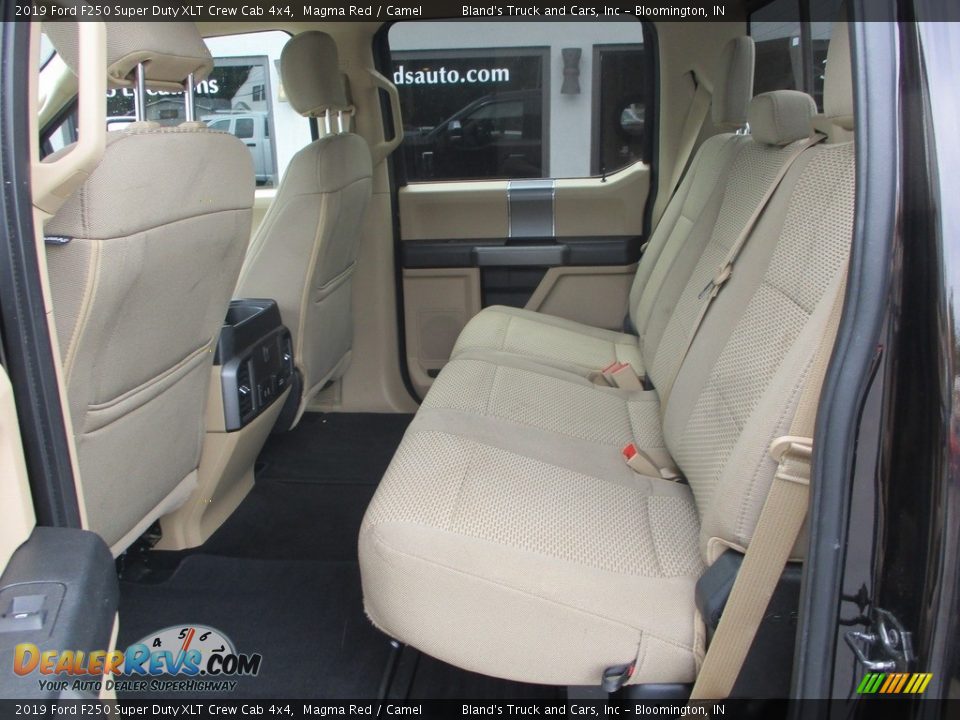 2019 Ford F250 Super Duty XLT Crew Cab 4x4 Magma Red / Camel Photo #8