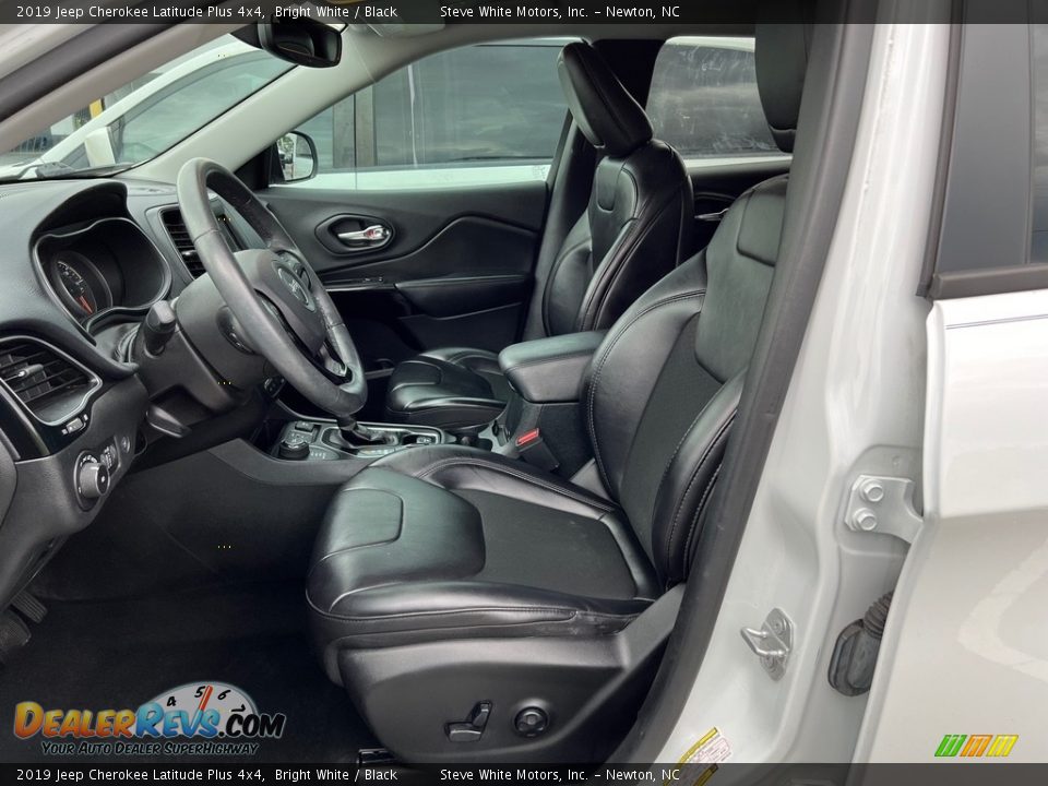 Black Interior - 2019 Jeep Cherokee Latitude Plus 4x4 Photo #11