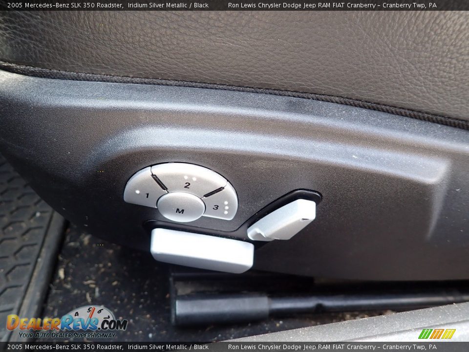 2005 Mercedes-Benz SLK 350 Roadster Iridium Silver Metallic / Black Photo #13