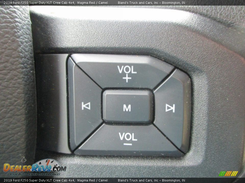 2019 Ford F250 Super Duty XLT Crew Cab 4x4 Steering Wheel Photo #18