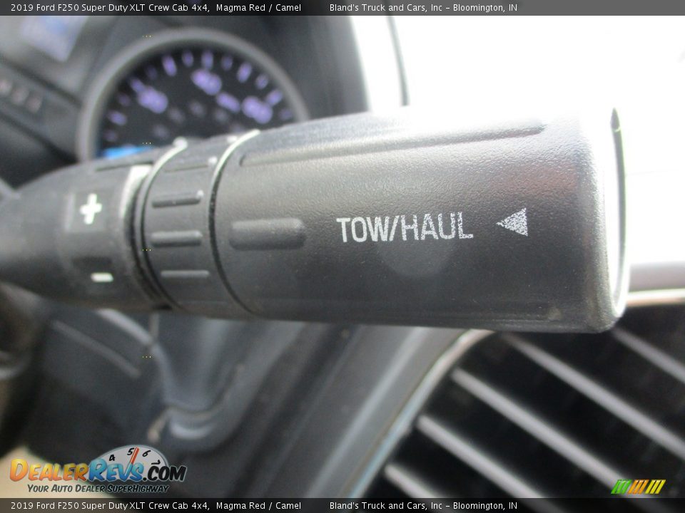 2019 Ford F250 Super Duty XLT Crew Cab 4x4 Magma Red / Camel Photo #20
