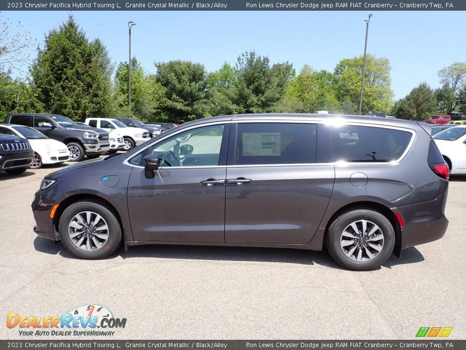 2023 Chrysler Pacifica Hybrid Touring L Granite Crystal Metallic / Black/Alloy Photo #2