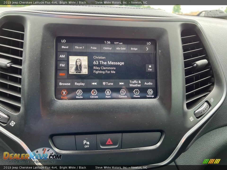 Controls of 2019 Jeep Cherokee Latitude Plus 4x4 Photo #22