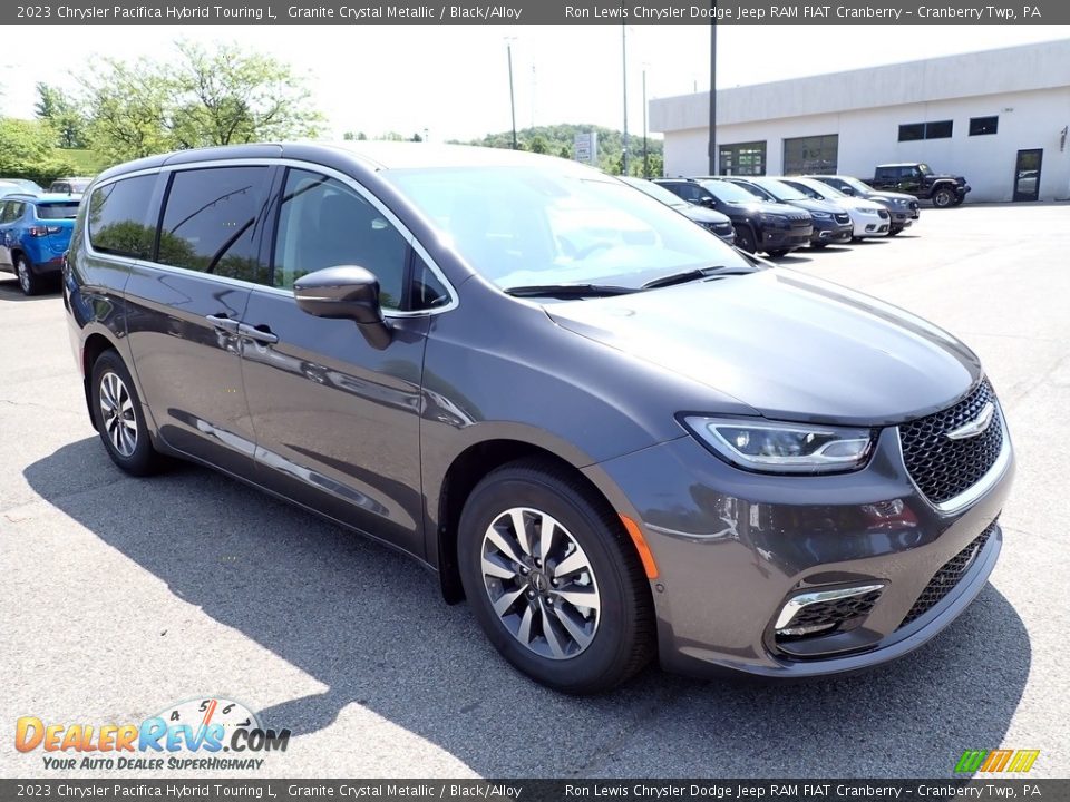 2023 Chrysler Pacifica Hybrid Touring L Granite Crystal Metallic / Black/Alloy Photo #7