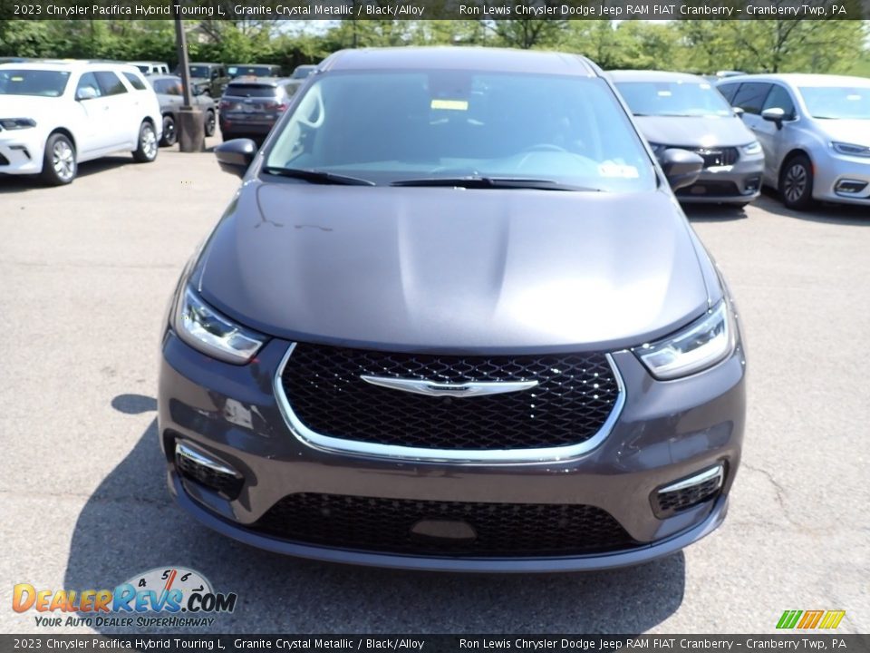 2023 Chrysler Pacifica Hybrid Touring L Granite Crystal Metallic / Black/Alloy Photo #8