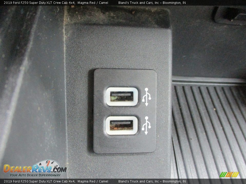 2019 Ford F250 Super Duty XLT Crew Cab 4x4 Magma Red / Camel Photo #28