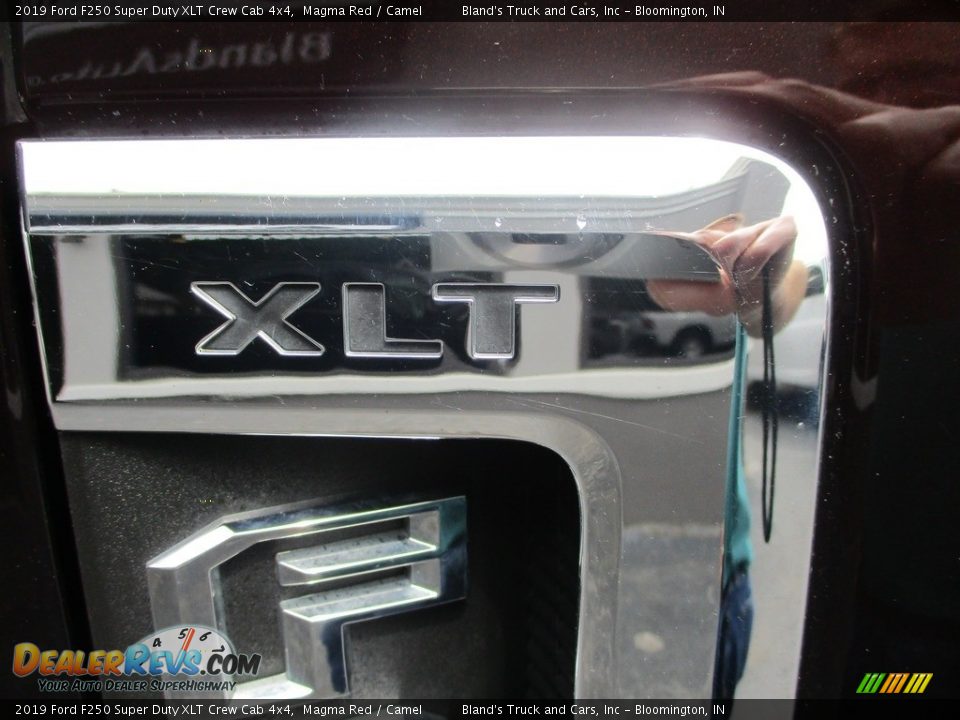 2019 Ford F250 Super Duty XLT Crew Cab 4x4 Magma Red / Camel Photo #35