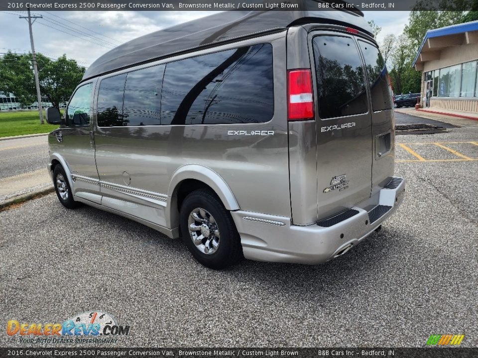 Brownstone Metallic 2016 Chevrolet Express 2500 Passenger Conversion Van Photo #5