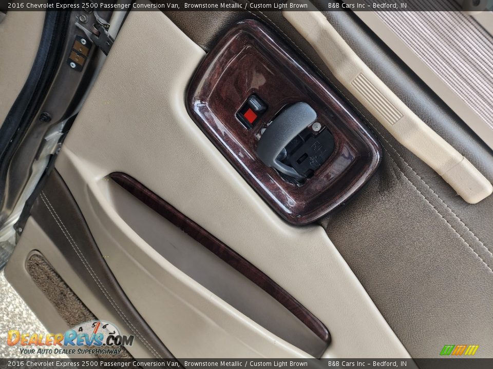 Door Panel of 2016 Chevrolet Express 2500 Passenger Conversion Van Photo #12