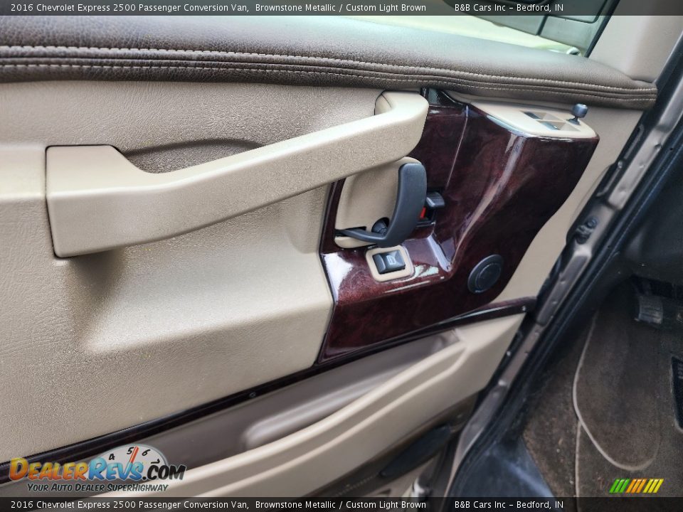 Door Panel of 2016 Chevrolet Express 2500 Passenger Conversion Van Photo #15