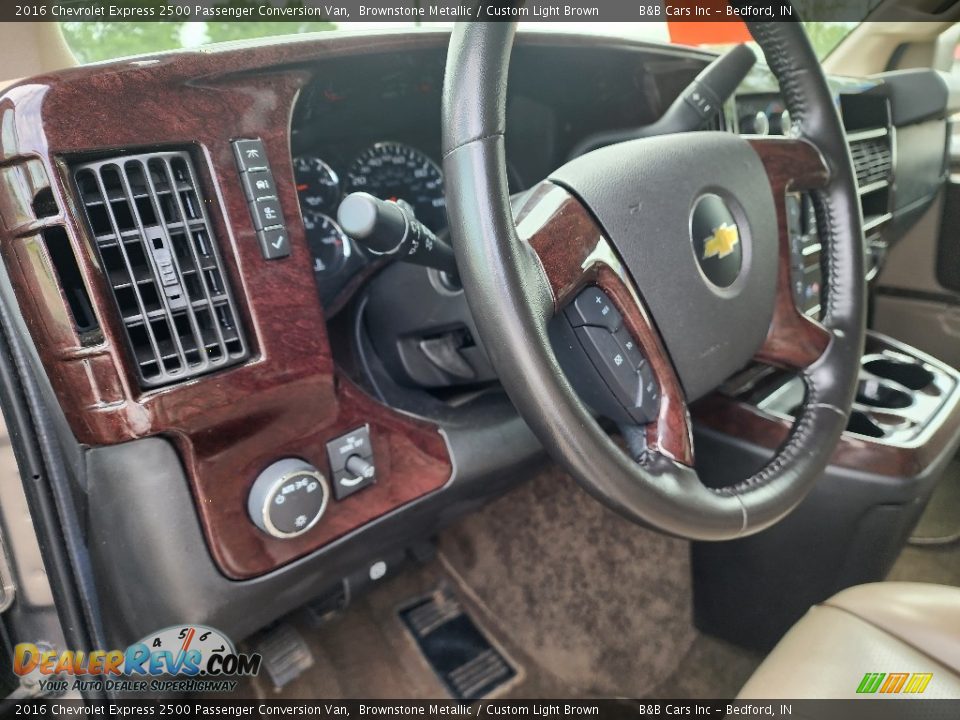 Controls of 2016 Chevrolet Express 2500 Passenger Conversion Van Photo #17