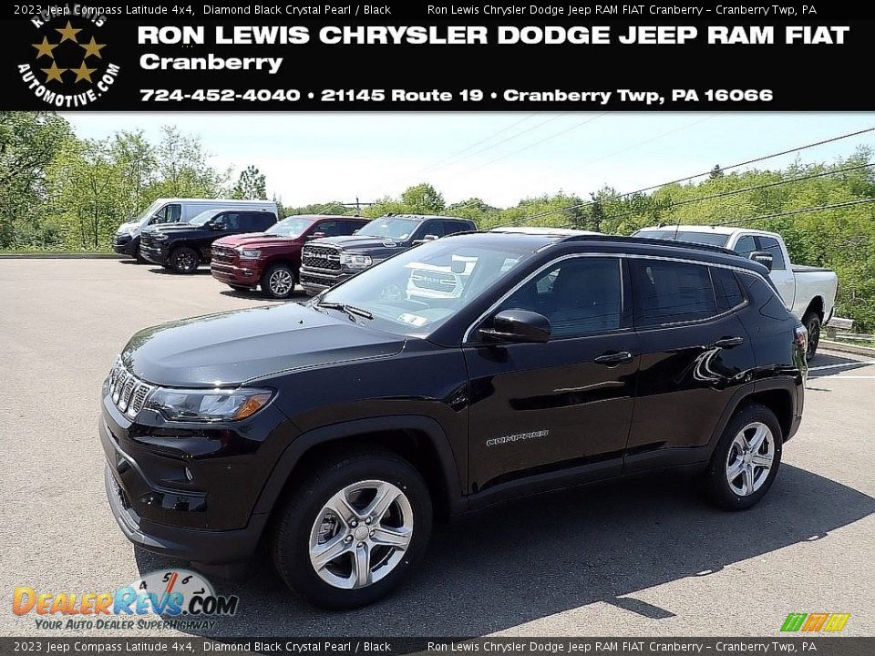 2023 Jeep Compass Latitude 4x4 Diamond Black Crystal Pearl / Black Photo #1