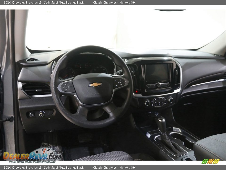 Dashboard of 2020 Chevrolet Traverse LS Photo #6