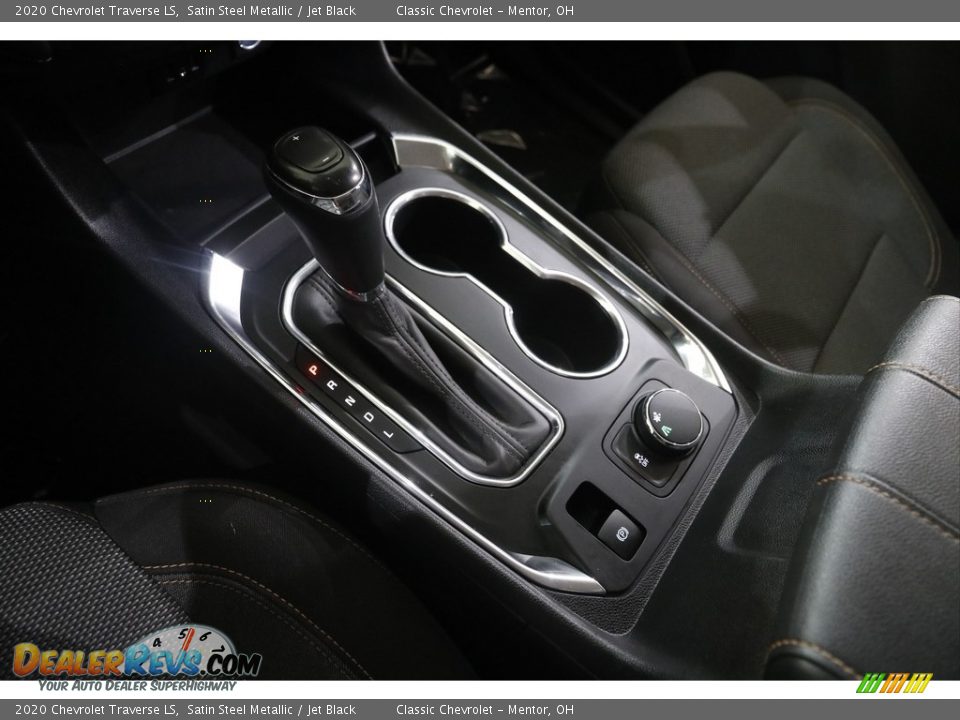 2020 Chevrolet Traverse LS Shifter Photo #14