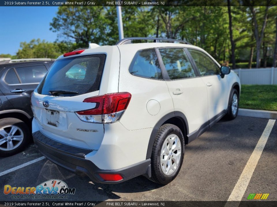 2019 Subaru Forester 2.5i Crystal White Pearl / Gray Photo #3