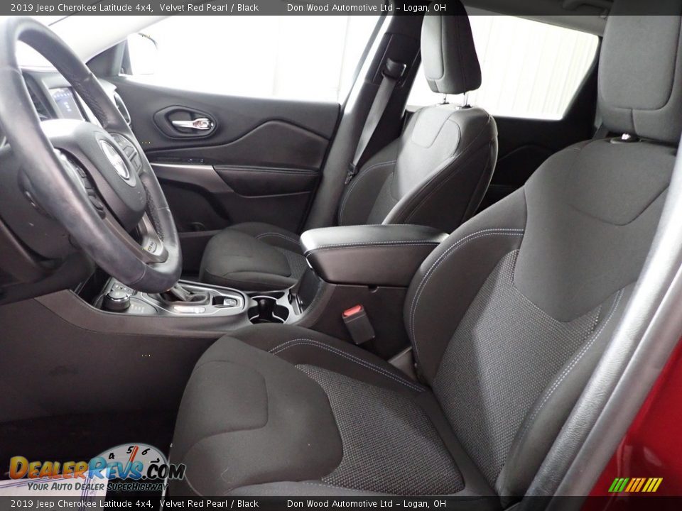 2019 Jeep Cherokee Latitude 4x4 Velvet Red Pearl / Black Photo #14