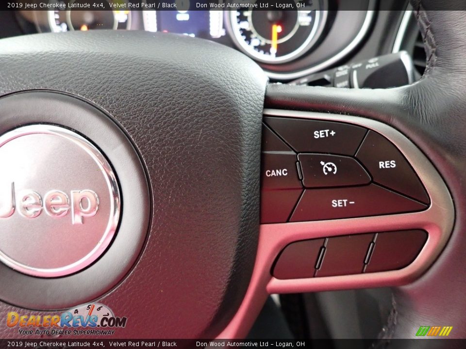2019 Jeep Cherokee Latitude 4x4 Velvet Red Pearl / Black Photo #17